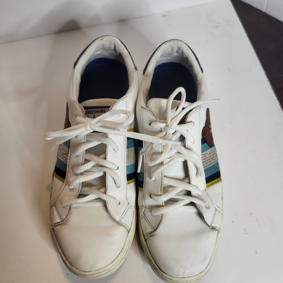 Line Friends Skechers - Picture 2 of 12